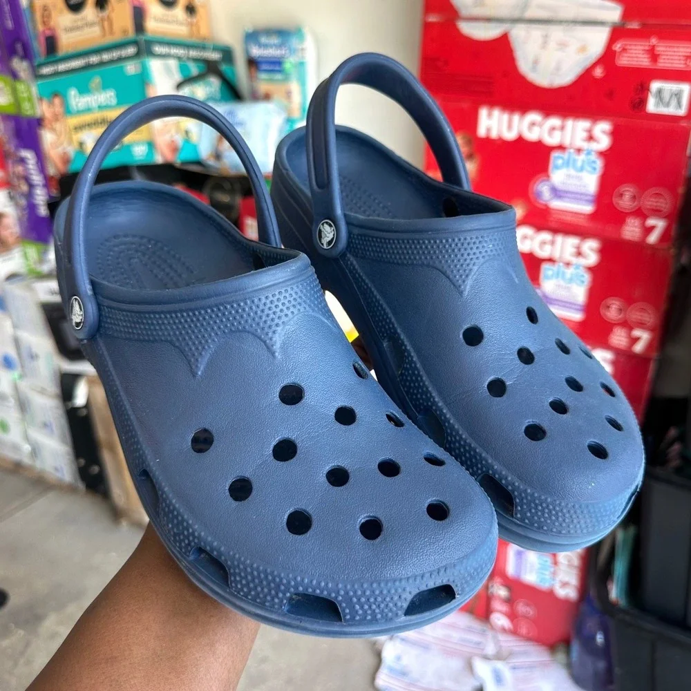 Crocs Adult Classic Clogs Unisex Size Men's 10-11 Women's 12-14 Navy Blue Shoe